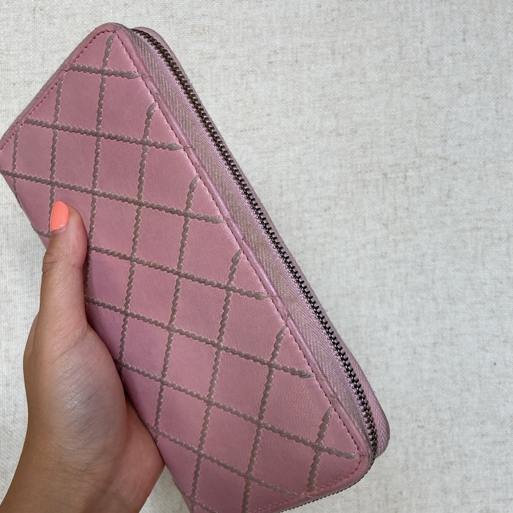 Chanel Pink Stitched Zippy Wallet - Picture 5 of 14